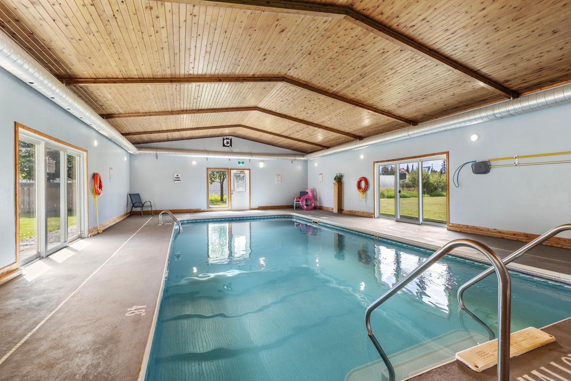 סאולט סאינטה מארי Ambassador Motel מראה חיצוני תמונה